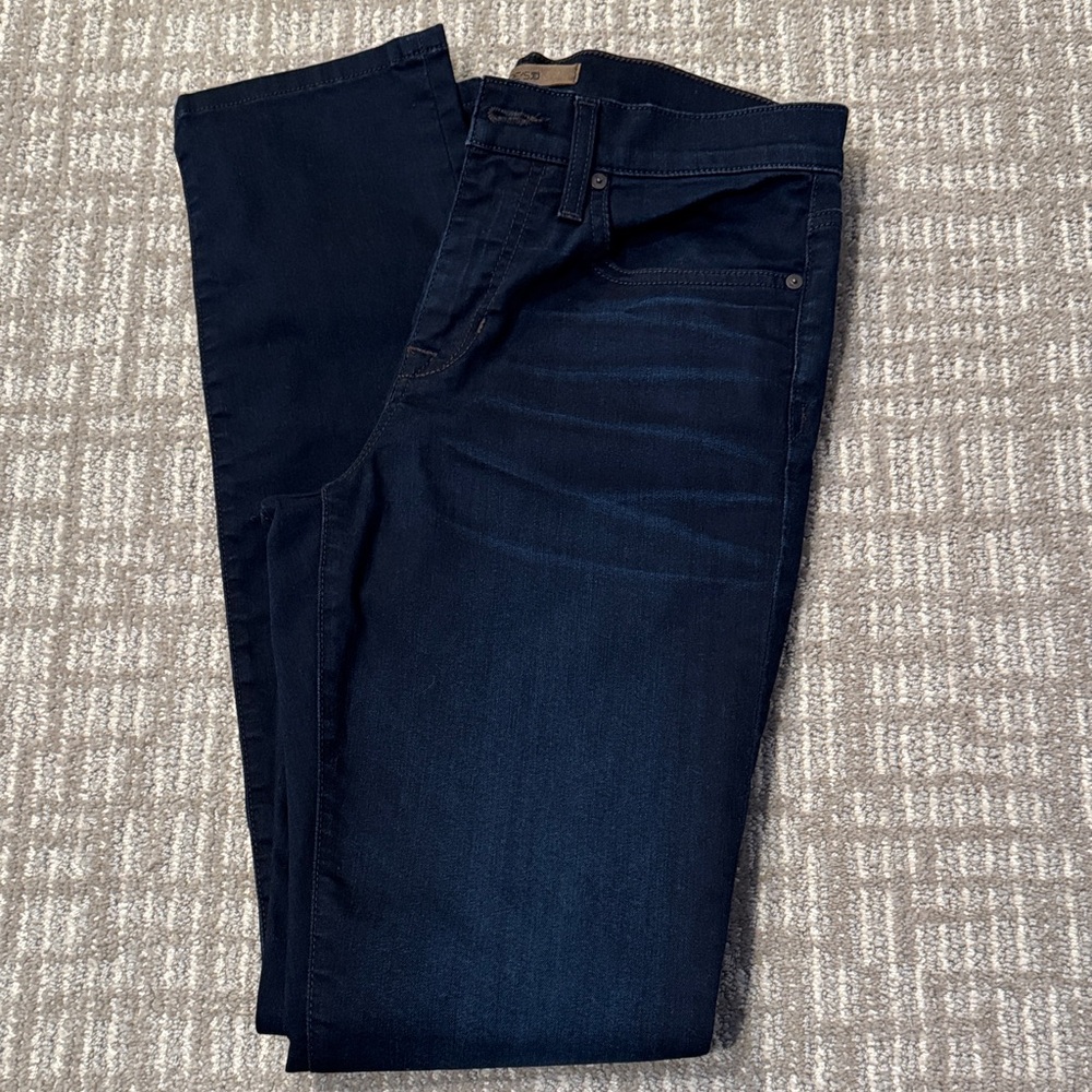 Joes Jeans Men's Dark Blue &  Cranberry Jeans, slim fit, W 30.  Like new!